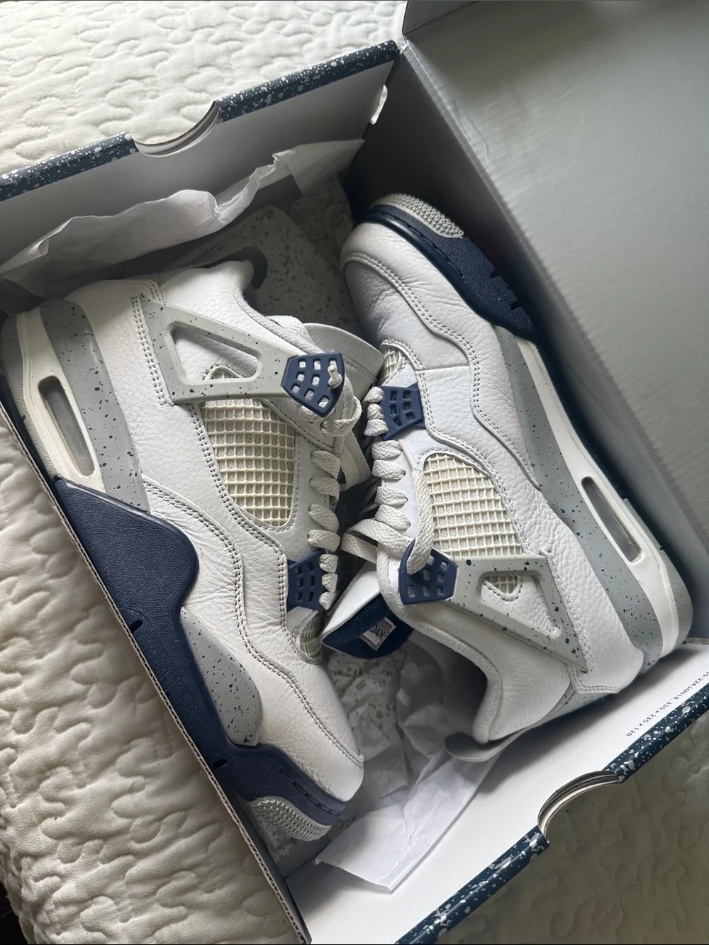 Jordan 4 Retro White/Midnight Navy With Original Box